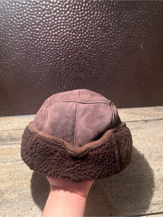 Overland Other - "Vintage OVERLAND Brown Shearling Sheepskin Beanie Panel Cap Hat Large